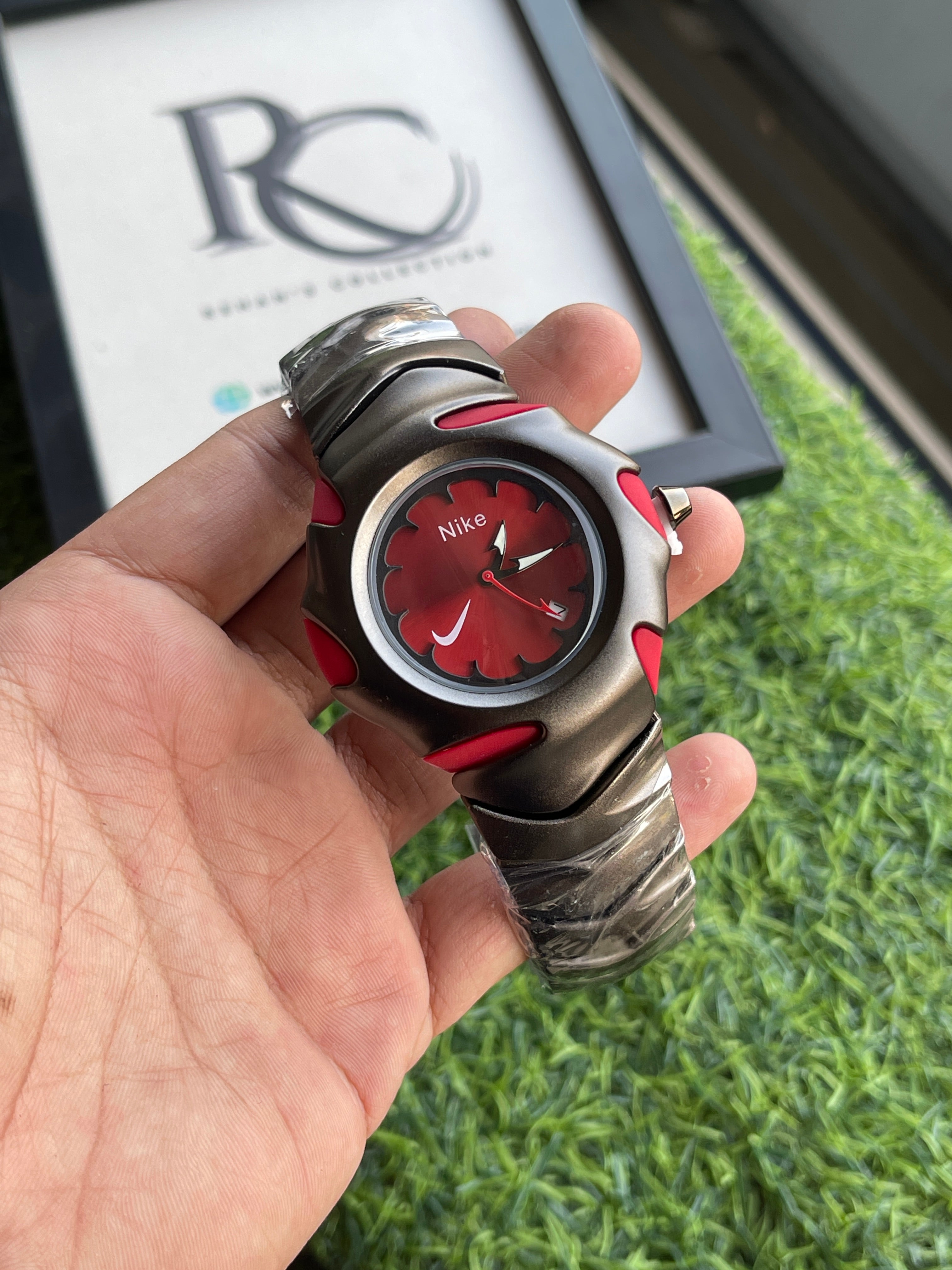 RC Nikee Sport Watch – Black & Red Dial