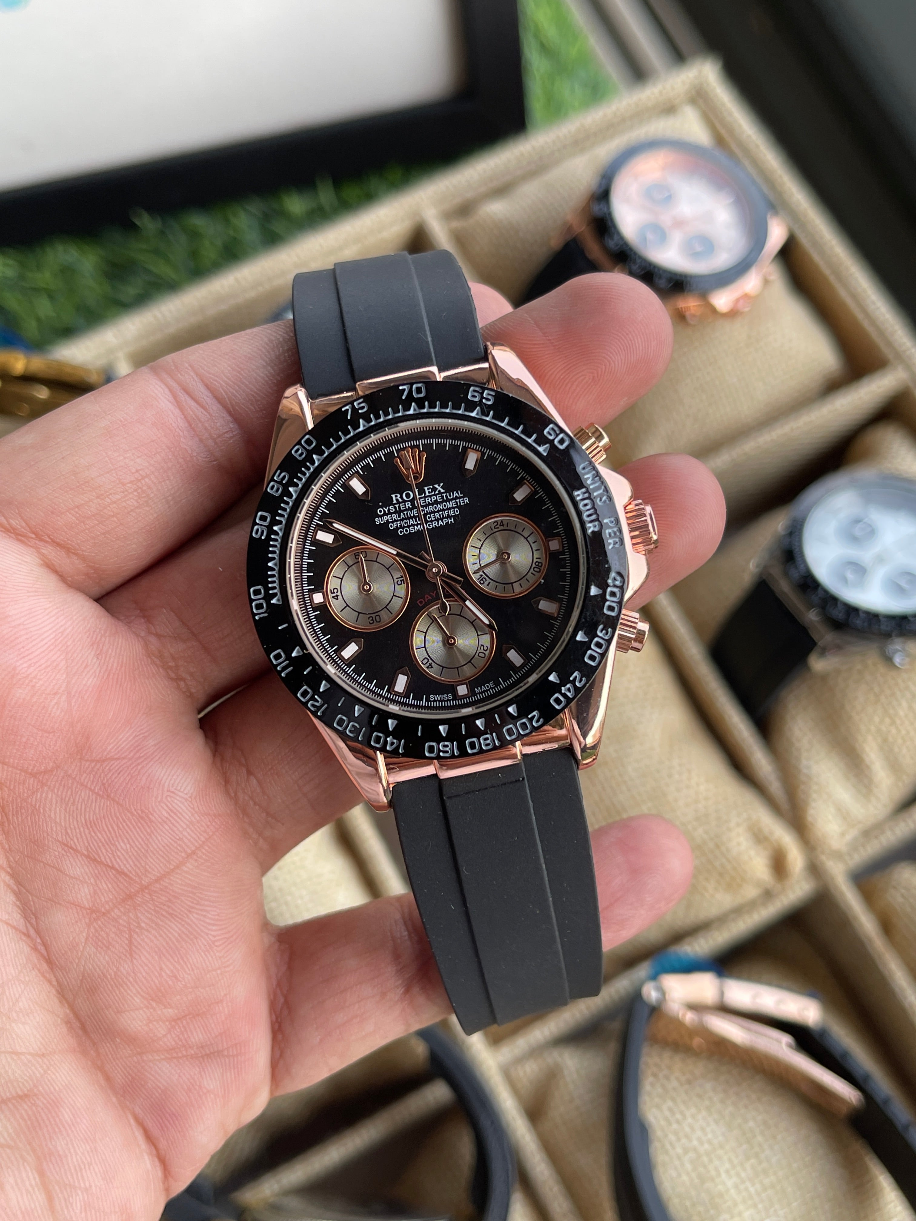 RC RLX Daytona – Rose Gold Case, Black Dial (Quartz Model)